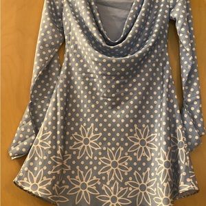 Finders keepers mini dress (size xs) fits like medium